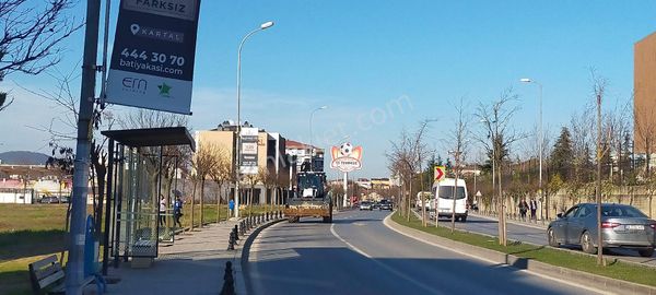 Takaslı Sancaktepe Satılık 140m² Bodrumlu Dükkan Krediye Uygun