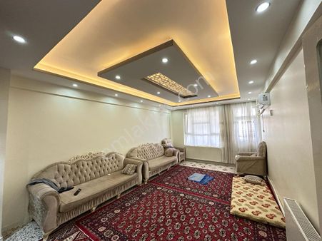 Babacandan Yenişehir'de İçi Full Yapılı Temiz Bakımlı Asansörlü Daire