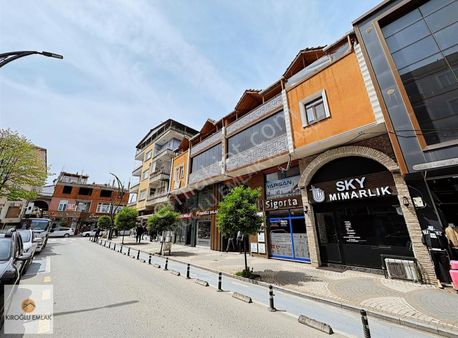 Çarşı Merkez Konumunda Satılık Mutfak Ayrı Geniş 3+1 Daire