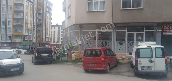 Gümüşgrup Gayrimenkulden Kaşüstü Merkezde Migros Karşısında Satılık İşyeri