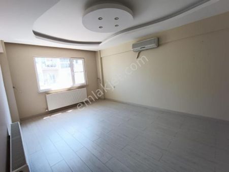 Exper Gayrimenkul Den Akhisar Ragıb Bey Mahallesinde 3+1, 125 M2, Ara Kat Satılık Daire