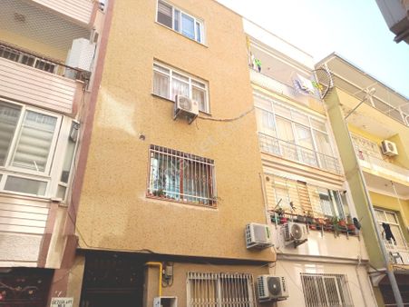 Süleymaniye Mahallesi Belediye Evlerinde Temiz Behçeli Satılık Daire