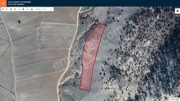 Başkan Emlaktan Satılık Alpu Büğdüz Köyünde 9540 M2 Tarla