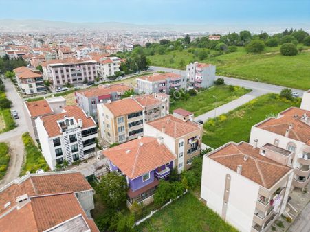 Century21 Loca' Dan Bahçelievler'de 5+1 Satılık Lüks Villa