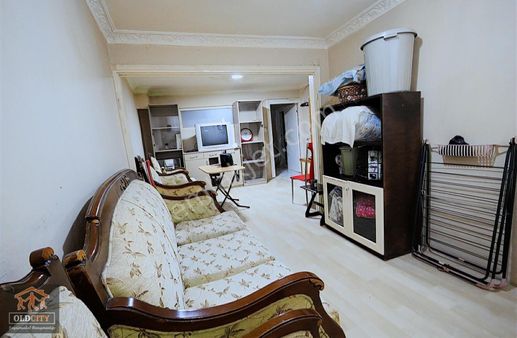 Old City'den Aksaray Yusufpaşada Bahçeli 2+1 80m2 İskanlı Daire.