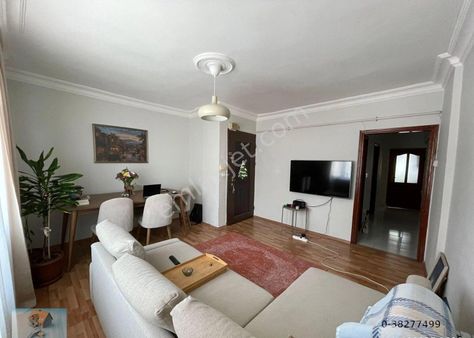 Beşiktaş Bahçeşehir Üniv Kuzey Kampüs Karşi Sokaği 2+1 Kombili