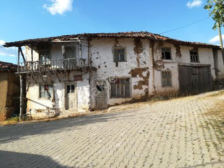 Yenice Umurlar Köyünde Fırsat Bahçeli Kerpiç Ev