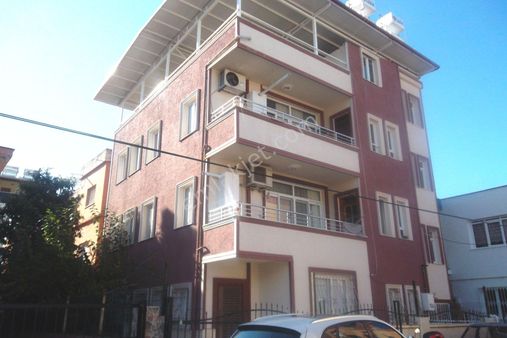 Pirireis Mahallesi Lale Fırını Civarında Zemin Kat Temiz Satılık Daire