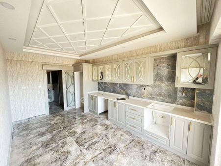 Alpaslan'da Giyinme Odalı Şık Tasarımıyla Ultralüx 3+1