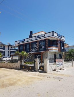 Sönmez Yapı Dan Satılık 3+1yazlık Denize Yürüme Mesafesinde Dir.