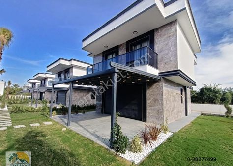 Kuşadası'nda Satılık 4+1 Müstakil Otopark_havuz_denize 700 Mt_ Villa