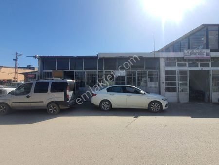 Vadi Emlak'tan Sanayi Sitesinde Köşe Başı Satılık Dükkan