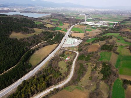 Gövem Köyünde 5200 M2, Köy İçi , Ev Yapılabilen Satılık Arazi
