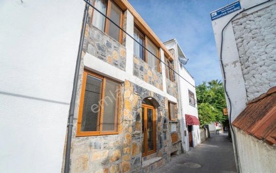Bodrum Merkez'de Komple Satılık Bina