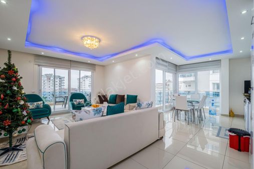 Alanya Cikcilli Mah.denize 700 Mt.full Aktiviteli Eşyalı 2+1 Daire