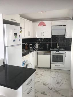 Marmaris Merkezde Deniz Manzaralı Daire