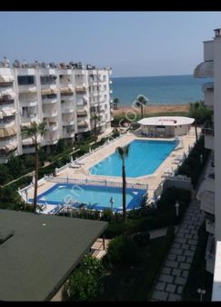 Mersin Erdemli Tömükte Denize Sıfır Tatil Sitesinde Satılık 1+1