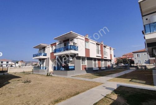 Foça Bağarası Merkez Zeytin Dalı Sitesinde Satılık 2+1 Daire