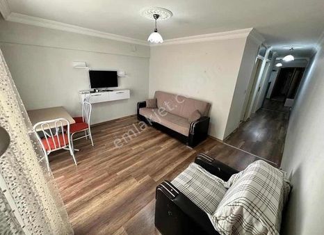 Üniversite Bölgesi Cadde Üzeri 2+1 Eşyalı