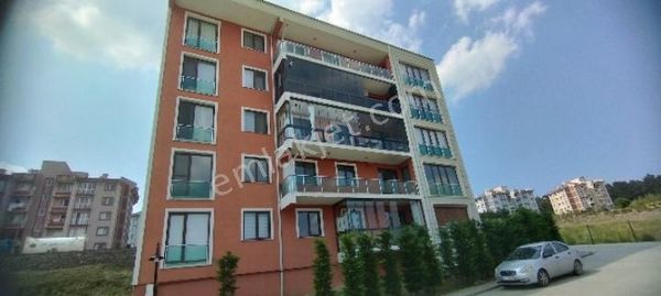 Sakarya Zümrüt Emlak'tan Korucuk Cumhuriyet Sitesinde 3+1, 130 M2, Asansörlü Satılık Daire