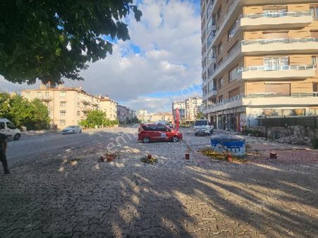 Selçuklu Kılıçaslan Mahallesi Satılık Köşe Başında Dükkan