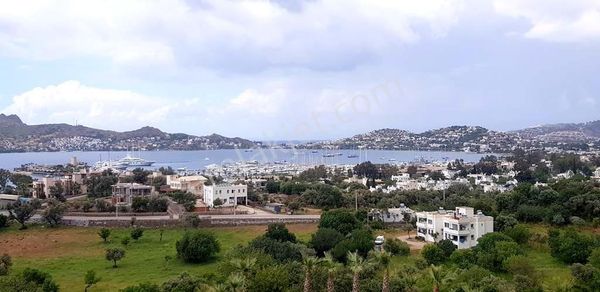 Muğla Bodrum Giriş Te Satılık % 5 Ve %15 İmarlı Malikane Arsa Arazileri