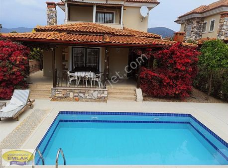 Dalaman Altıntas'da Havuzlu Eşyalı Villa