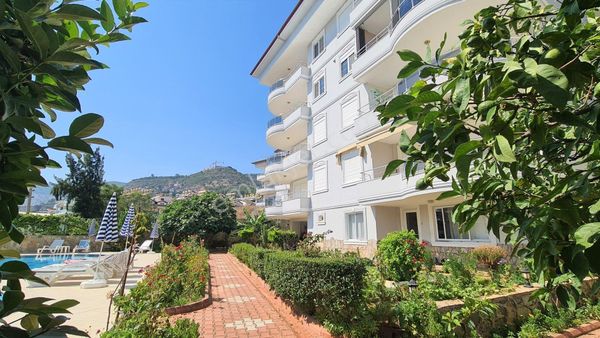 Alanya Büyükhasbahçe Mah.manzaralı Eşyalı Satılık 4+1 Penthouse