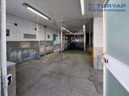 Bülbülderesi Caddesinde 250m2 Caddeye Cepheli Mağaza