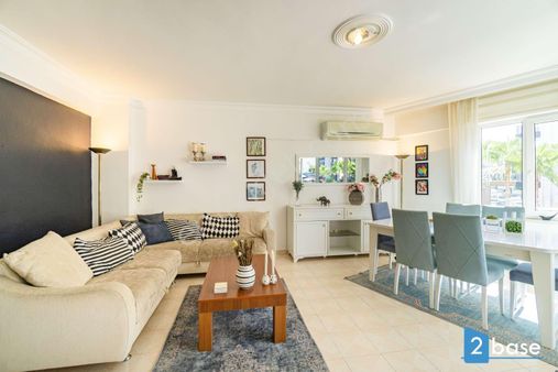 Alanya'da Deniz Kenarında Site İçerisinde Satılık 2+1 Yazlık Daire