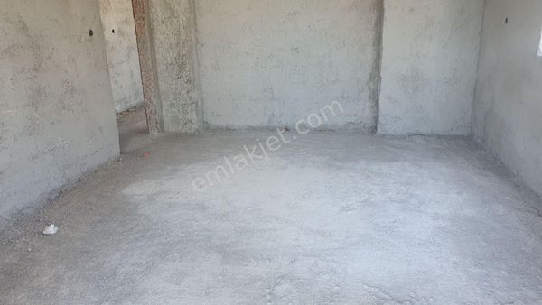 Şahin Gayrimenkulden Sahilkent Kum Mahallesinde Satılık 1+1 Daire