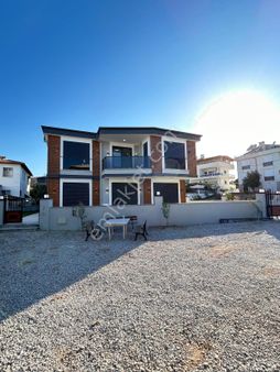 Akçinler Emlaktan Aydın/didim/uslu 2 Sitesinde Satılık 5+1 Lüx Villa