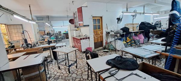 Toprak İnşaat...tramvay Yolunda Tek Taban 300 M2 Emsalsiz İşyeri!!!