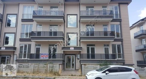 Kulaç Emlaktan Satılık Güney Cephe 3+1daire 120m2( İskanı Var )