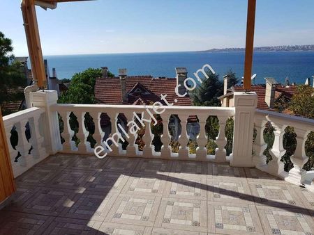 Beylikdüzü Gürpınarda Acilll Satılık Ful Deniz Manzaralı Villa
