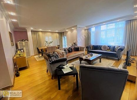 Çengelköyde 5+1 Satılık Dublex Daire