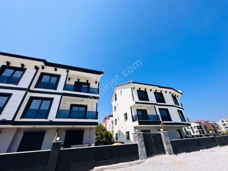 Didim Efelerde Satılık Havuzlu-otoparklı Sitede 3+1 Dublexler