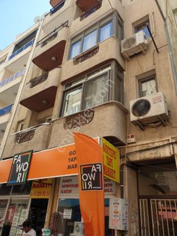 Konak Güzelyalı Merkezi Konumda İçi Yapılı Masrafsız 2+1daire