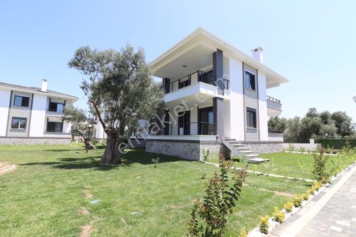 Terzioğlu'ndan Güre De Bahçe Kullanımlı Sıfır 2+1 Lüks Daire