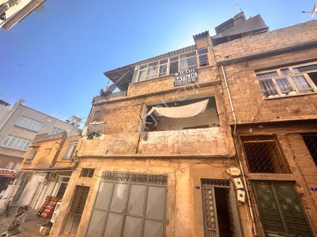 Hadi Gayrimenkul Ve Haritadan Akcurunda Satılık 3 Katlı Bina