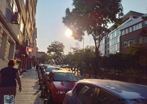 Bakırköy Merkezde Marmaya Sahile Semt Pazarına İl Sağlık Müd Yakın 2+1 Kendine Ayit Bahceli 85m2