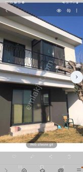 Çandarlı Kervancan Sitesinde Denize Sıfır 3+1 Villa