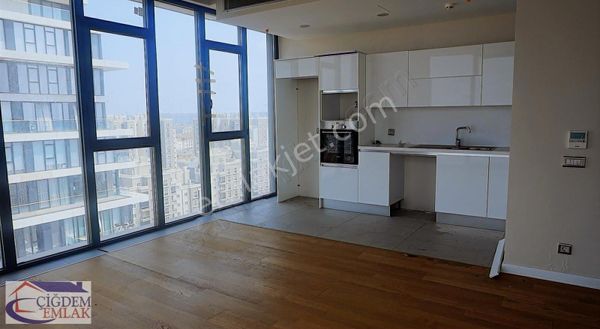 The İstanbul Residence Kir Ve Satışofisinden 2+1 Satılık