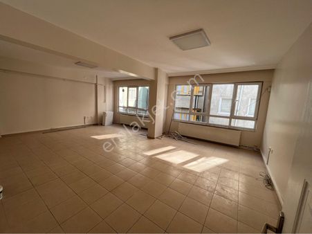 Saim Gencay Gayrimenkulden Gemlik Merkezde Kiralık Daire