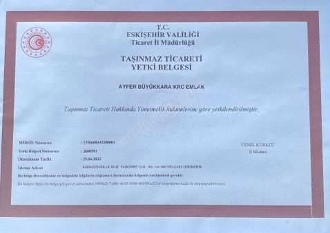 Krc İnşaattan İkieylül Caddesinde Satılık Dükkan