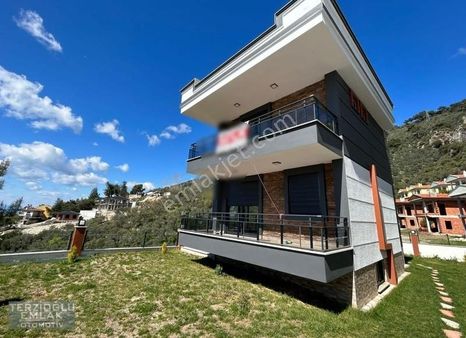 Terzioğlu'ndan Altınoluk Köyde Leb-i Derya Deniz Manzaralı Villa