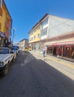 Kabze Emlaktan Dikilitaş Mevkiinde 115+115 M2 Satılık Dükkan .!!