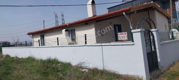 Sultanköyde Satılık Ful Deniz Manzaralı Ev