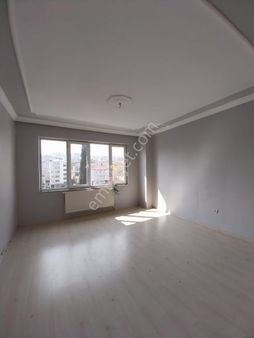 Kocaeli Gölcük Dumlupınar Mahallesi Kiralık 3+1 Daire