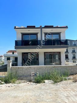 Güven Emlak'tan Gazipaşa Mahallesinde Satılık Bahçeli İkiz Nizamlı Villa